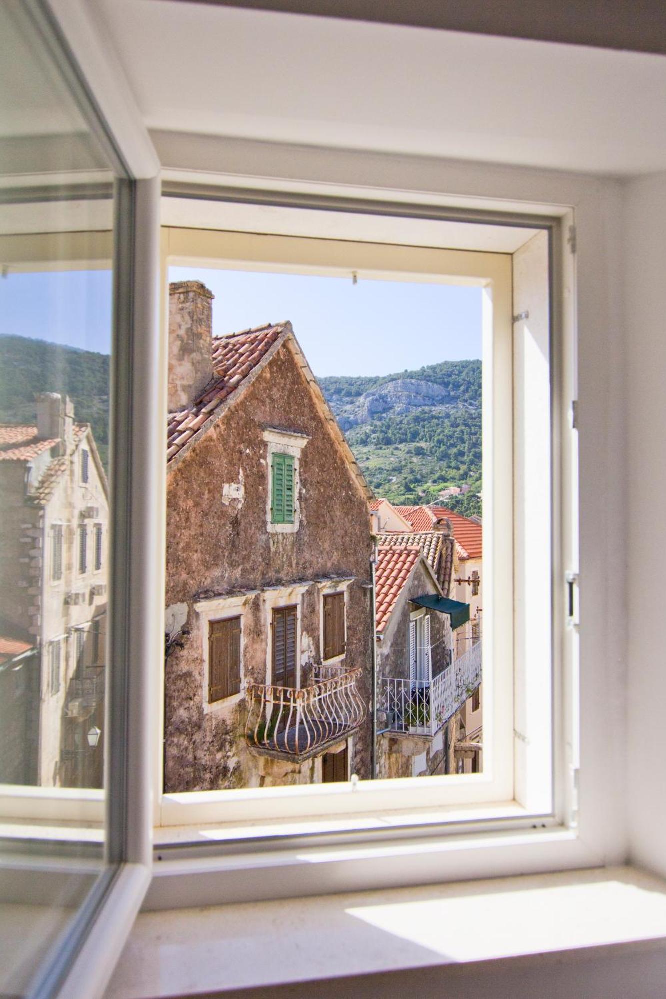 Apartments Donika Komiža Cameră foto