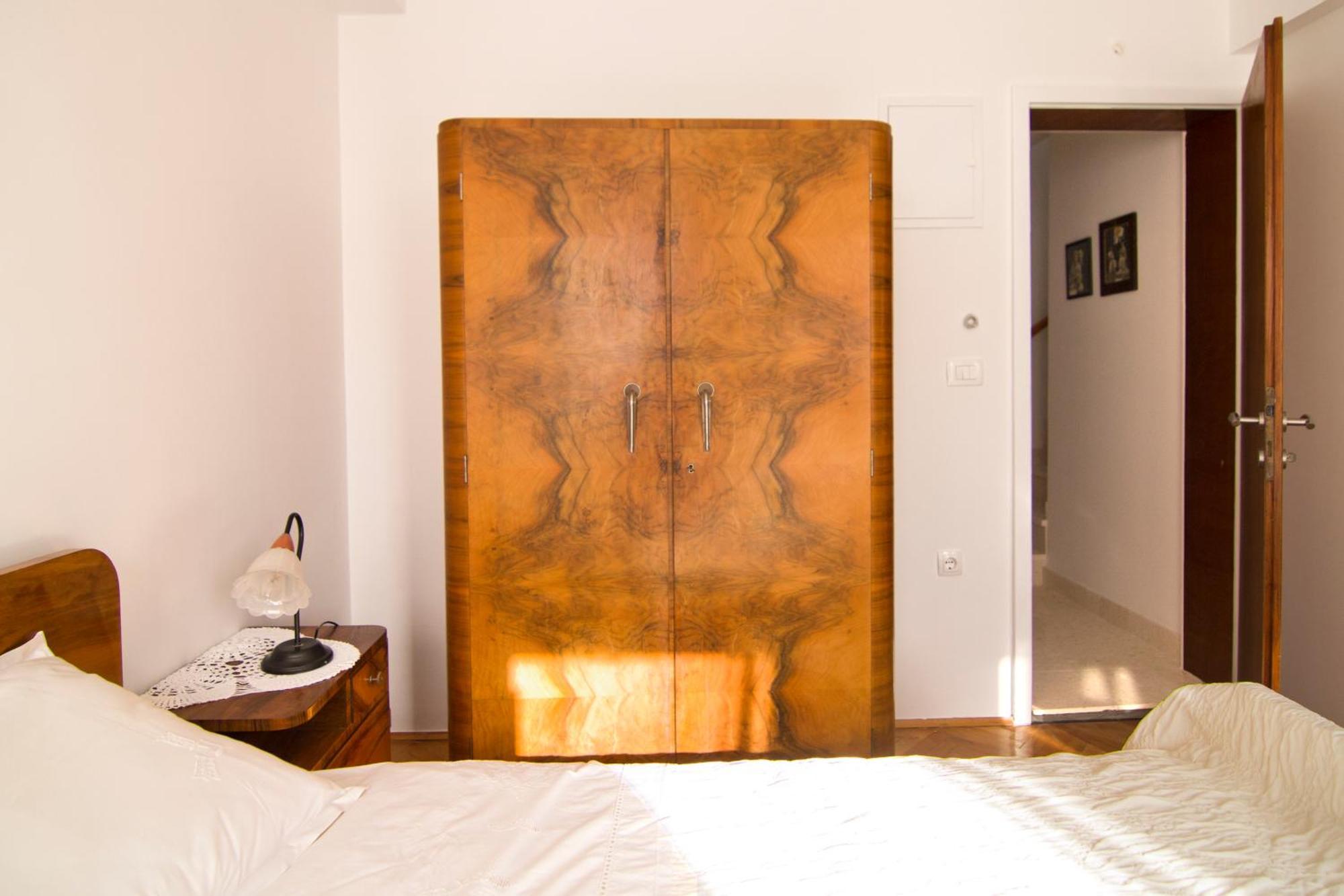 Apartments Donika Komiža Cameră foto