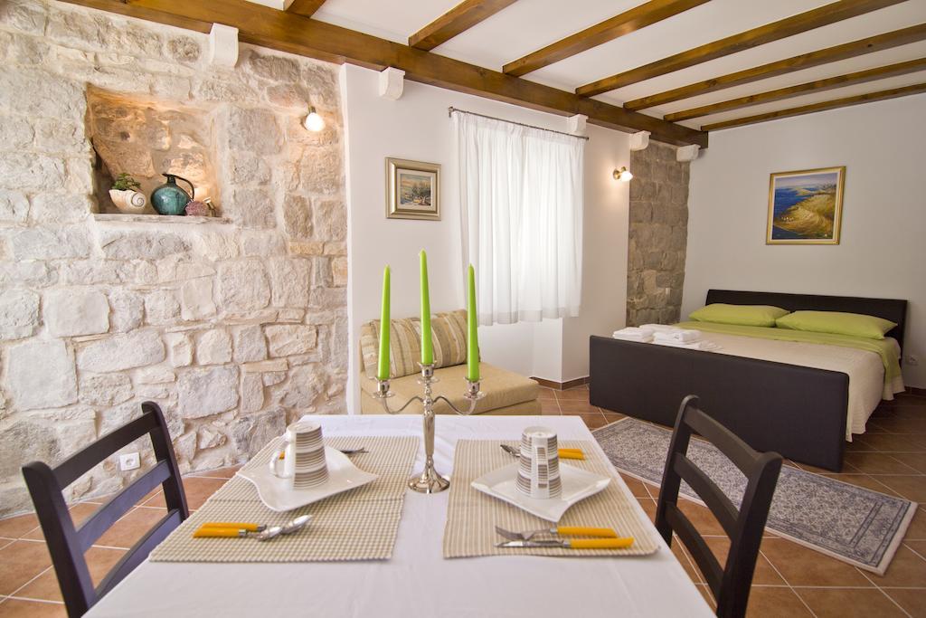 Apartments Donika Komiža Cameră foto